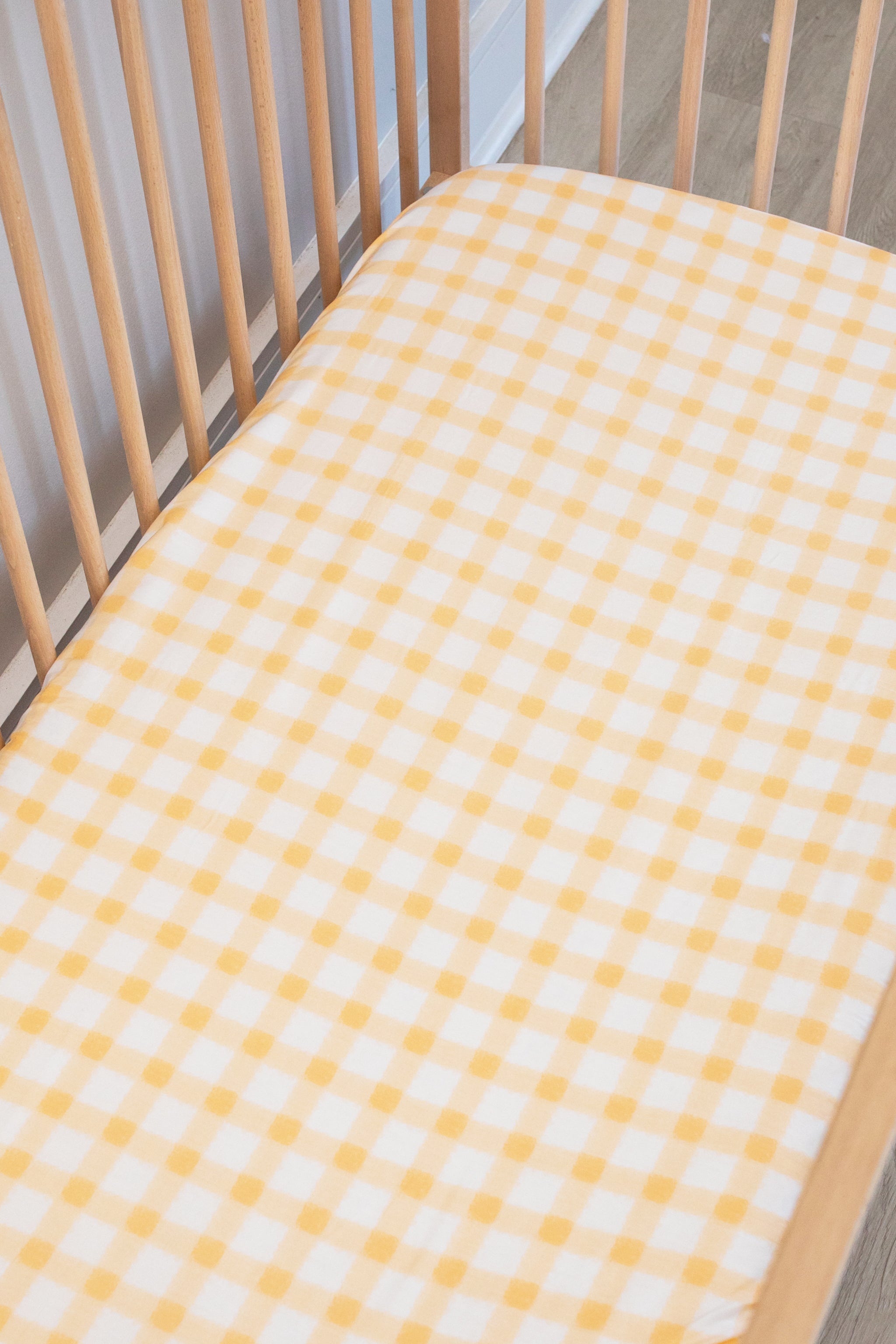 Large cot hot sale sheets